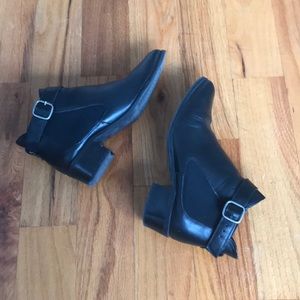 Naturalizer black slip on booties w tie buckle